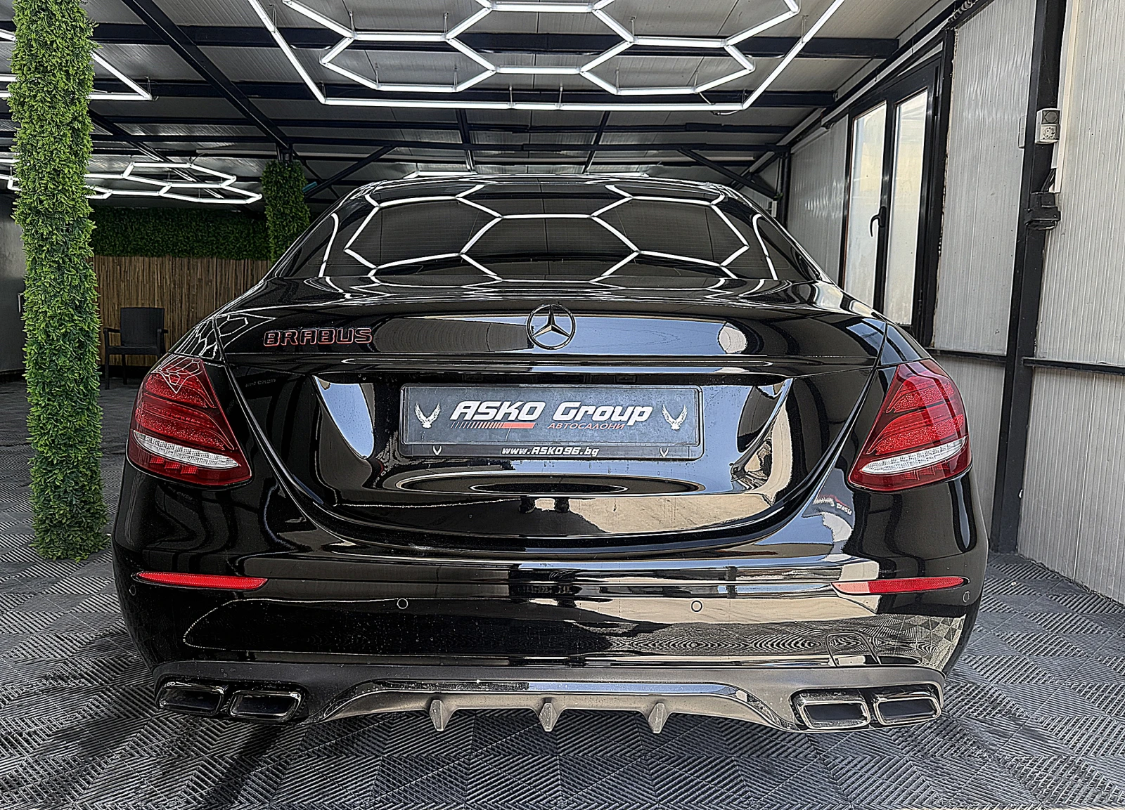 Mercedes-Benz E 220 BRABUS/9gt/KeylessGo/СОБСТВЕН ЛИЗИНГ, снимка 5 - Автомобили и джипове - 55989323