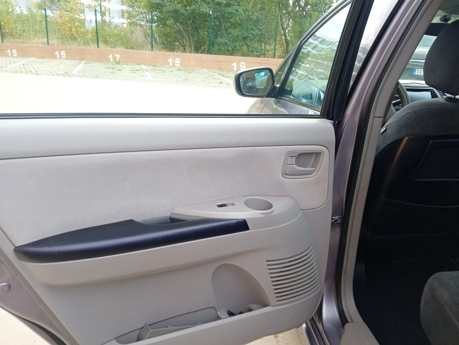 Mitsubishi Grandis 2.4 ������� | Mobile.bg � ����������� 4