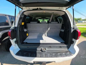 Toyota Sequoia PLATINUM* 5.7 V8* 7PASS* БЕЗ РЪЖДА* КРАЙНА ЦЕНА, снимка 13
