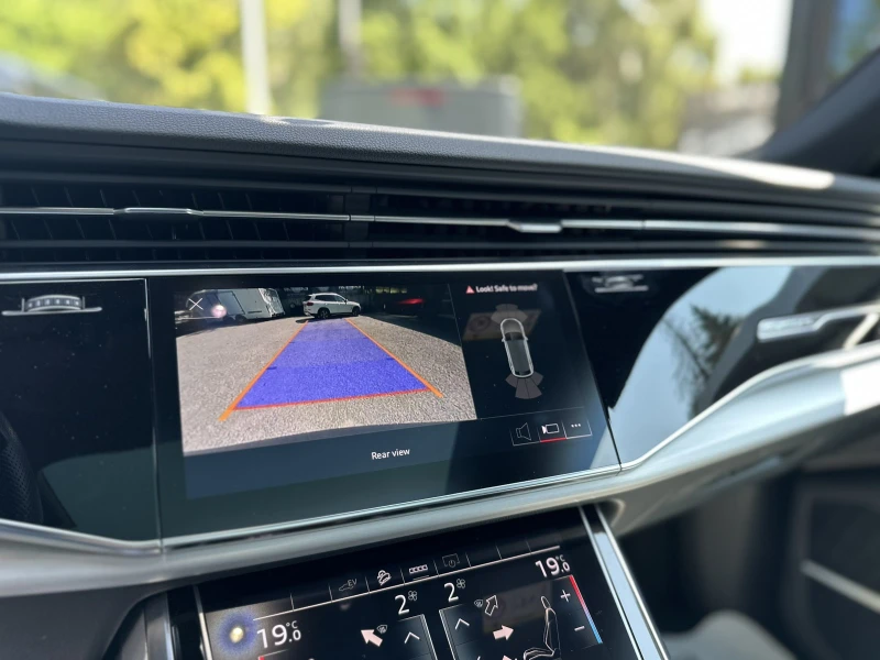 Audi Q8 60 TFSI E /S-Line  /PANO /B&O /, снимка 9 - Автомобили и джипове - 50643467