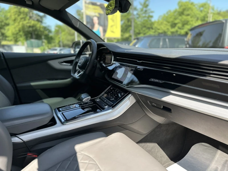 Audi Q8 60 TFSI E /S-Line  /PANO /B&O /, снимка 13 - Автомобили и джипове - 50643467
