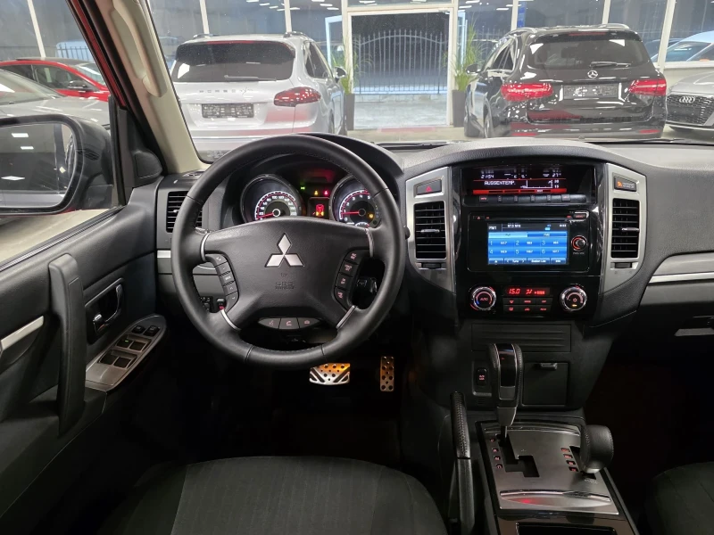 Mitsubishi Pajero Montero | 3.2D | Automatic | 127000km, снимка 7 - Автомобили и джипове - 51795713