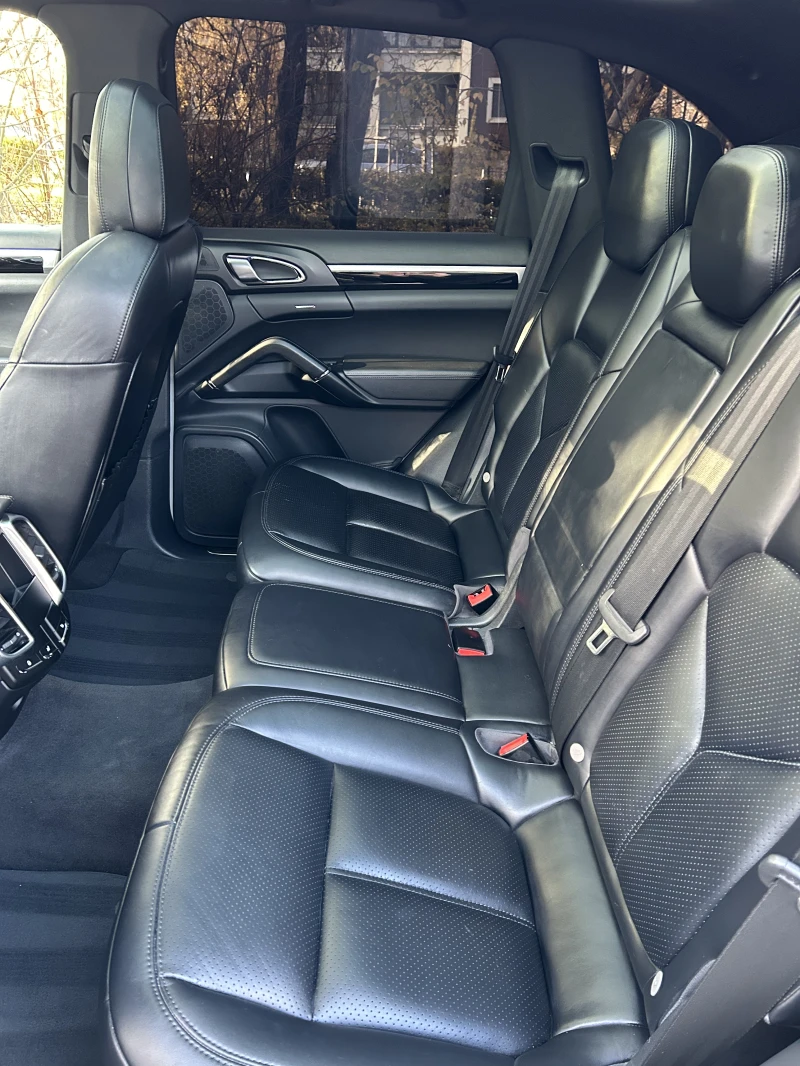 Porsche Cayenne, снимка 13 - Автомобили и джипове - 52818572