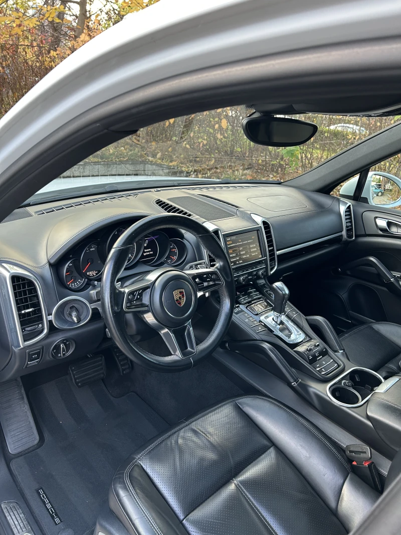 Porsche Cayenne, снимка 12 - Автомобили и джипове - 52818572