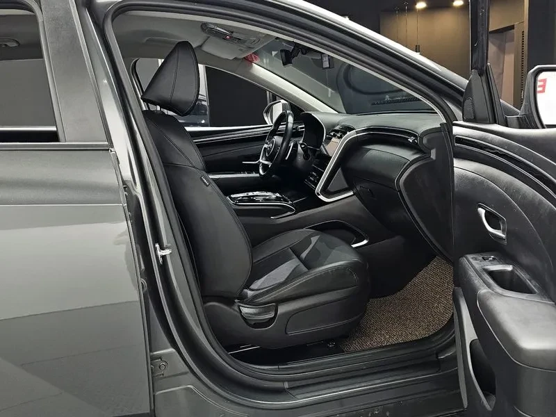 Hyundai Tucson 1.6 4WD - САМО 30% АВАНС, снимка 11 - Автомобили и джипове - 56255853