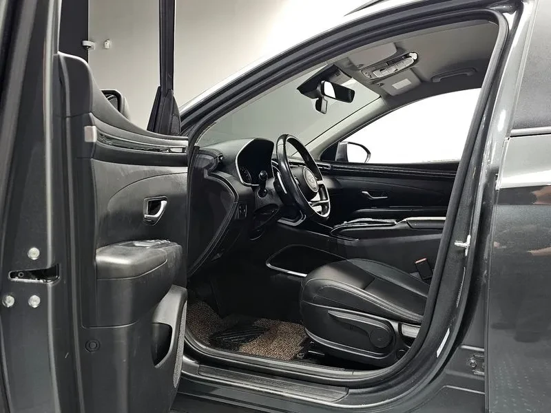 Hyundai Tucson 1.6 4WD - САМО 30% АВАНС, снимка 10 - Автомобили и джипове - 56255853