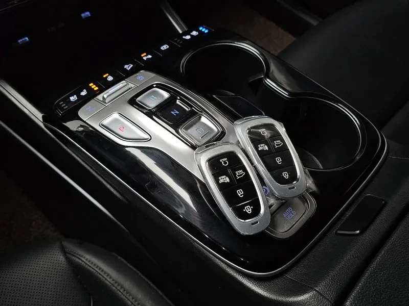 Hyundai Tucson 1.6 4WD - САМО 30% АВАНС, снимка 9 - Автомобили и джипове - 56255853