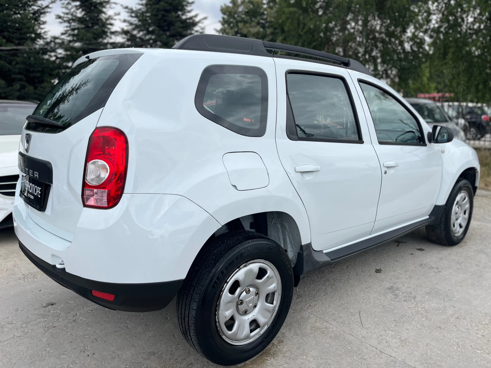 Dacia Duster 1.6i Gpl EcoGas FWD - изображение 6