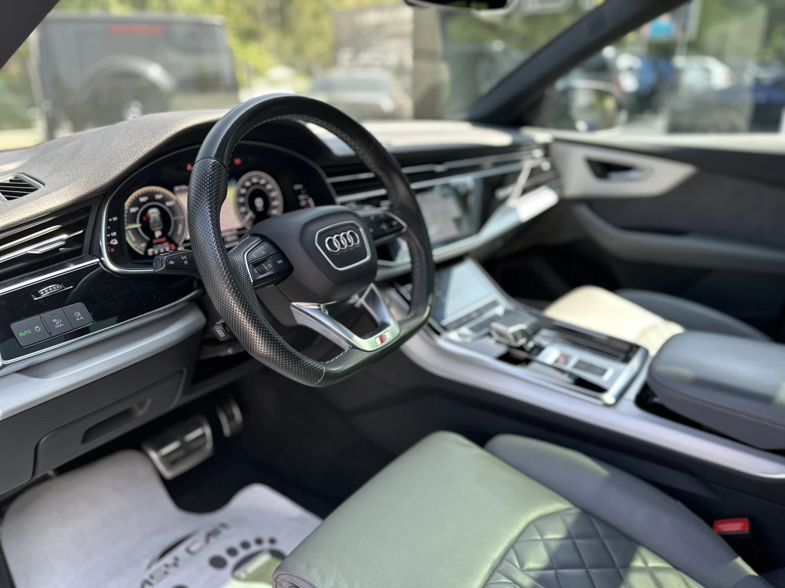 Audi Q8 60 TFSI E /S-Line  /PANO /B&O / - изображение 7