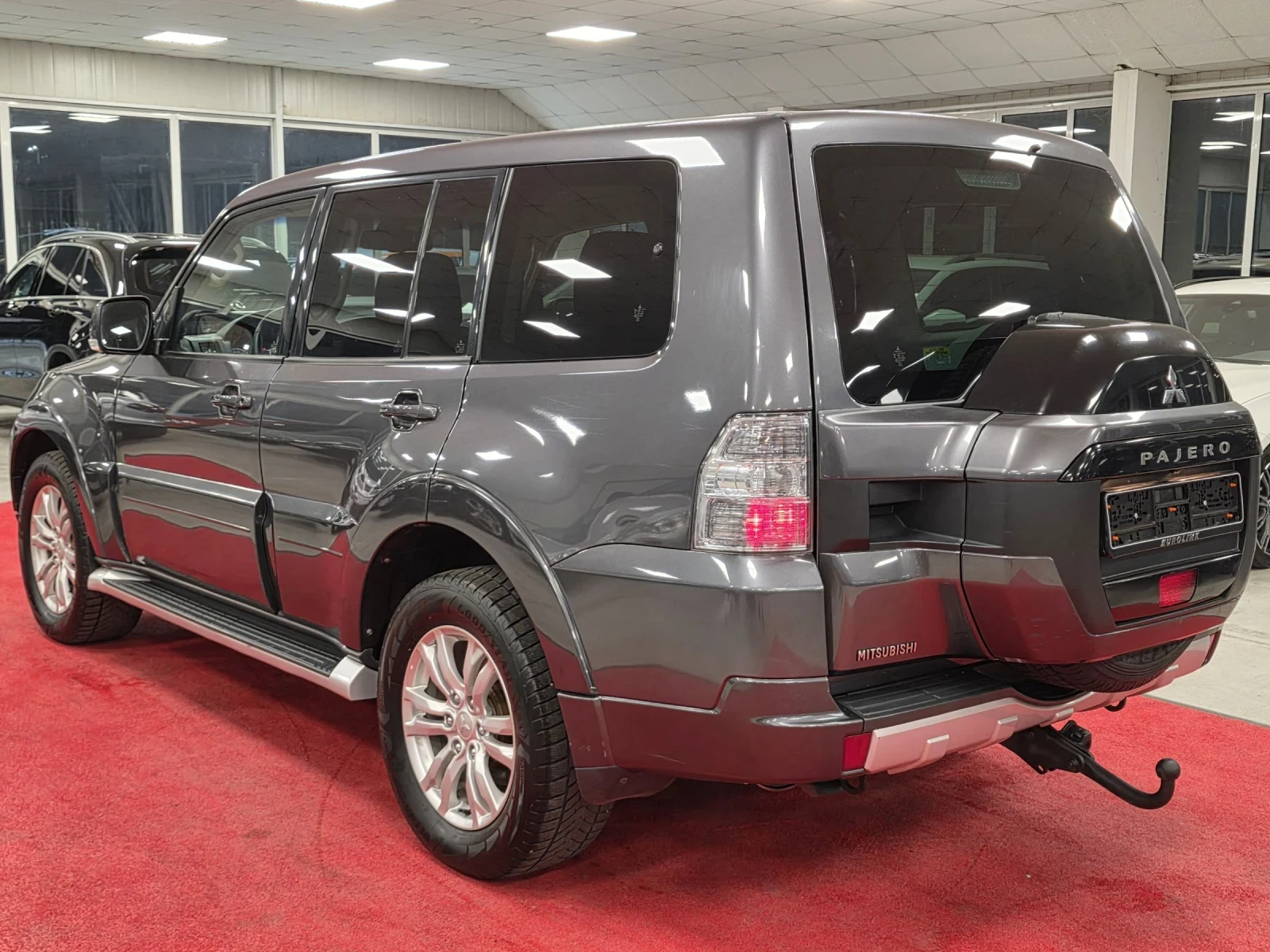 Mitsubishi Pajero Montero | 3.2D | Automatic | 127000km - изображение 5