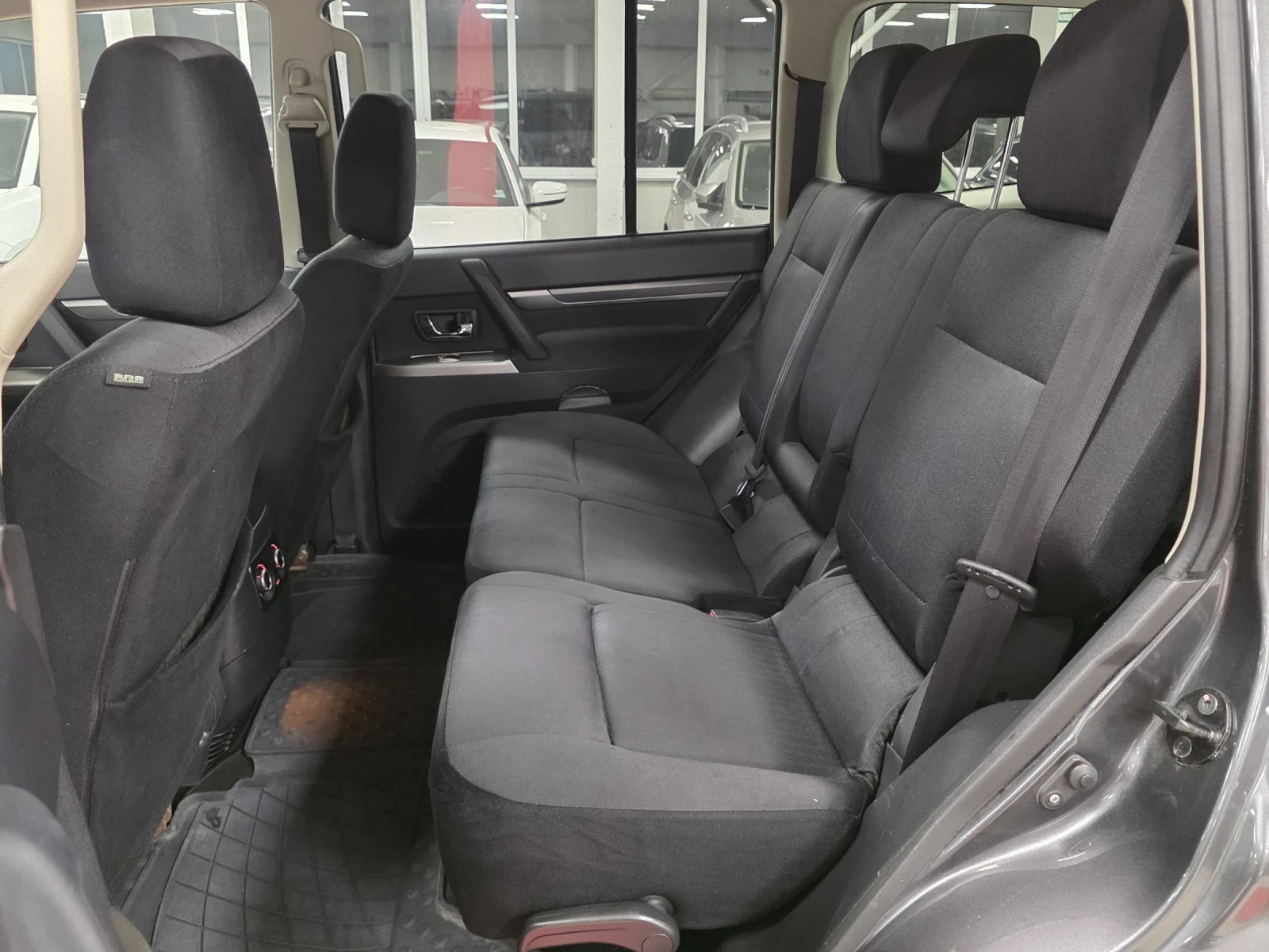 Mitsubishi Pajero Montero | 3.2D | Automatic | 127000km | Mobile.bg   14