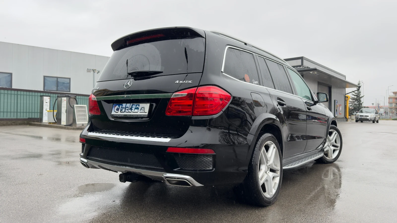 Mercedes-Benz GL 550  - изображение 4