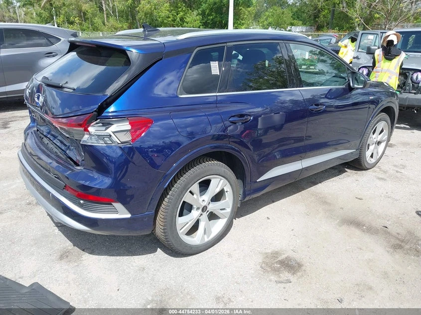 Audi Q4 E-Tron Premium Plus 50 Quattro, снимка 4 - Автомобили и джипове - 54208476