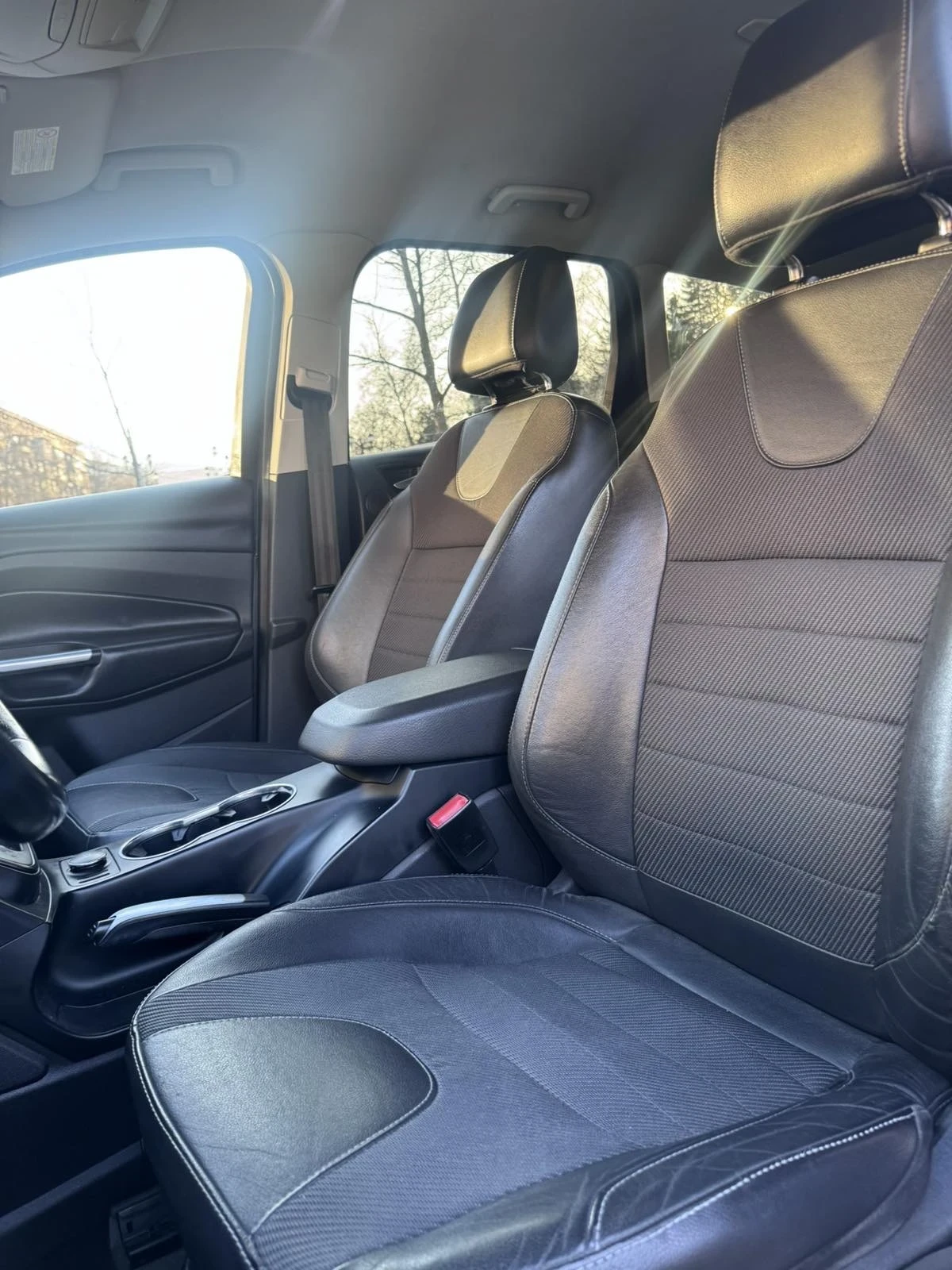 Ford Kuga 2.0tdci 163к.с, снимка 12 - Автомобили и джипове - 54414958