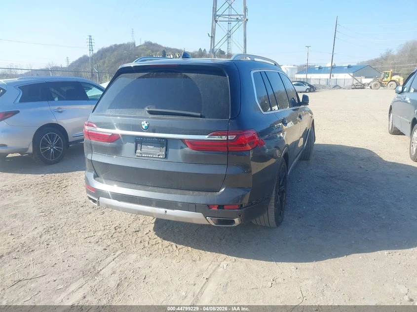 BMW X7 3.0l xDrive40I, снимка 4 - Автомобили и джипове - 54518593