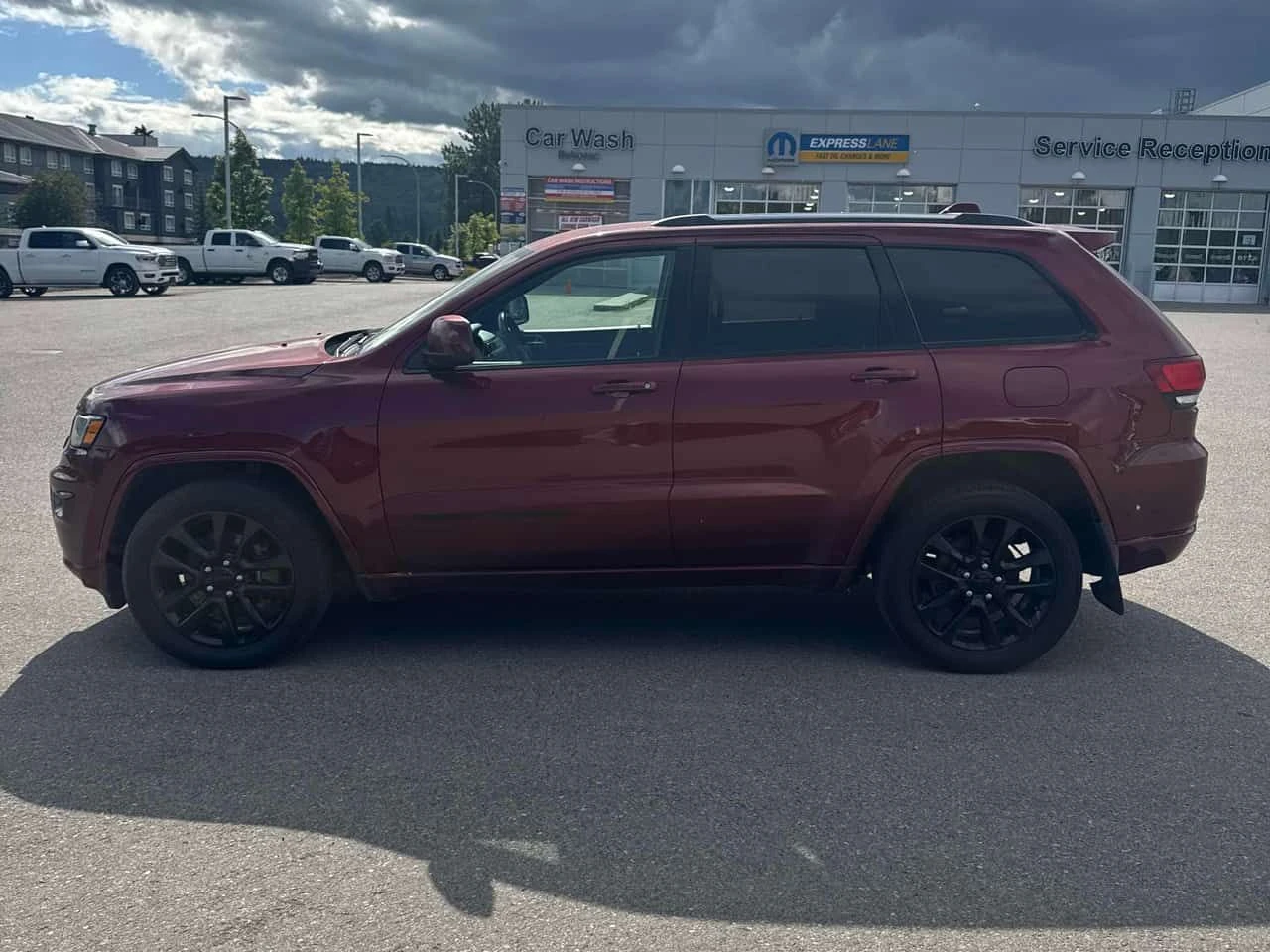 Jeep Grand cherokee * Altitude * АВТОКРЕДИТ БЕЗ ПЪРВОНАЧАЛНА ВНОСКА* , снимка 2 - Автомобили и джипове - 55230929