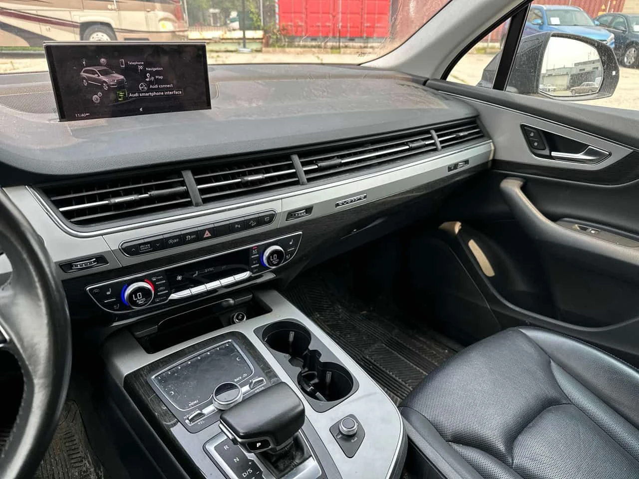 Audi Q7 Progressiv | CARFAX | АВТОКРЕДИТ БЕЗ ПЪРВОНАЧАЛНА , снимка 9 - Автомобили и джипове - 55335515