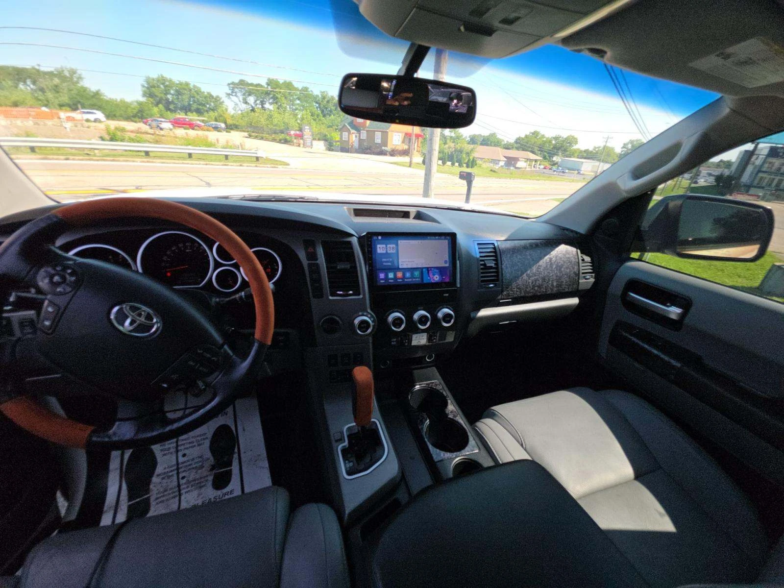 Toyota Sequoia PLATINUM* 5.7 V8* 7PASS* БЕЗ РЪЖДА* КРАЙНА ЦЕНА, снимка 6 - Автомобили и джипове - 55611698