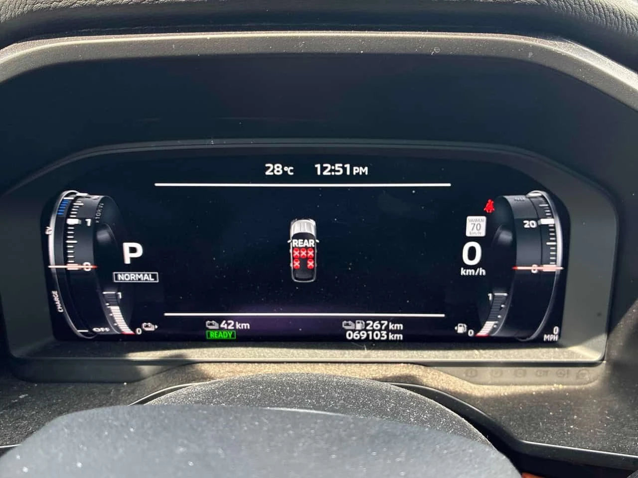 Mitsubishi Outlander 2.4L  Hybrid GT / HUD / 360 / DISTRONIC, снимка 8 - Автомобили и джипове - 55613407