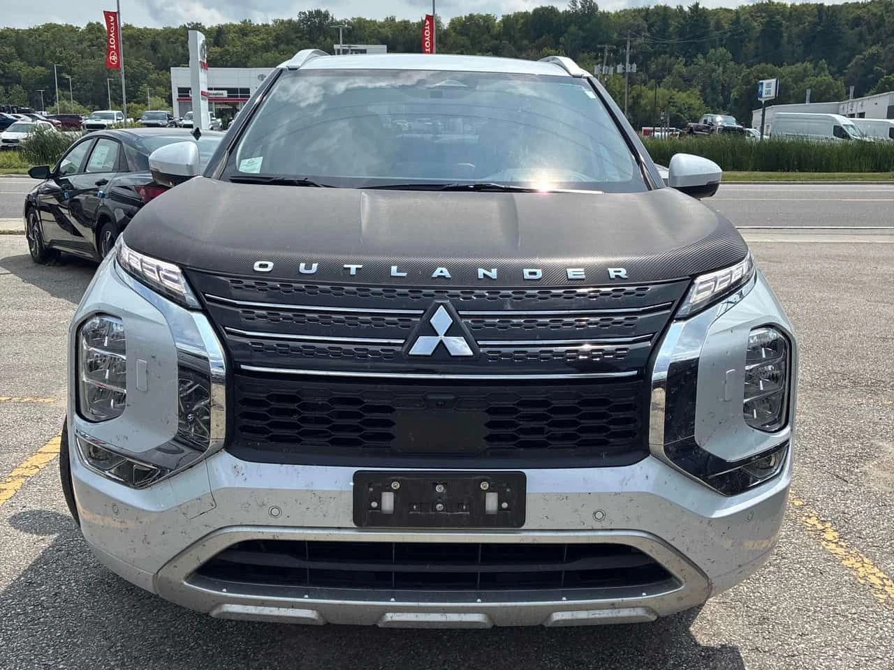 Mitsubishi Outlander 2.4L  Hybrid GT / HUD / 360 / DISTRONIC, снимка 6 - Автомобили и джипове - 55613407