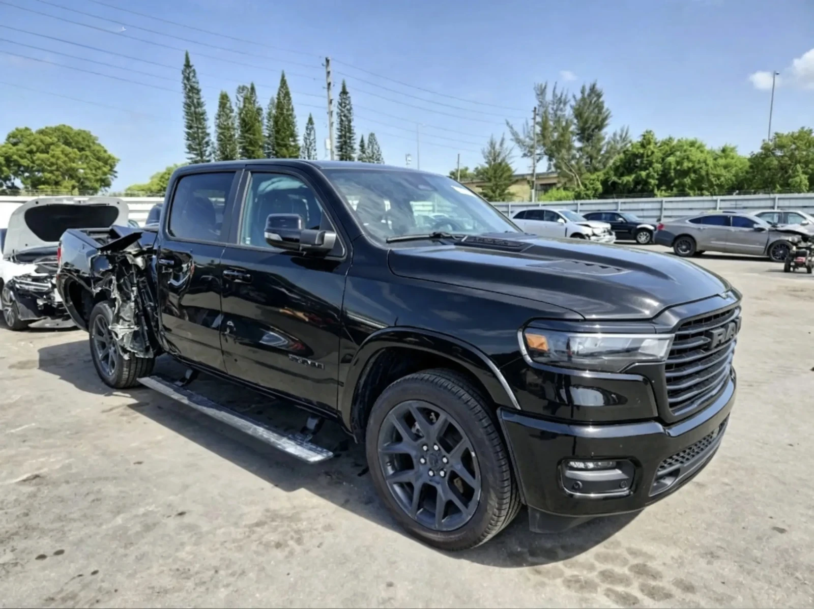 Dodge RAM 1500 LARAMIE | Black Edition | Full Екстри | На Части| 
