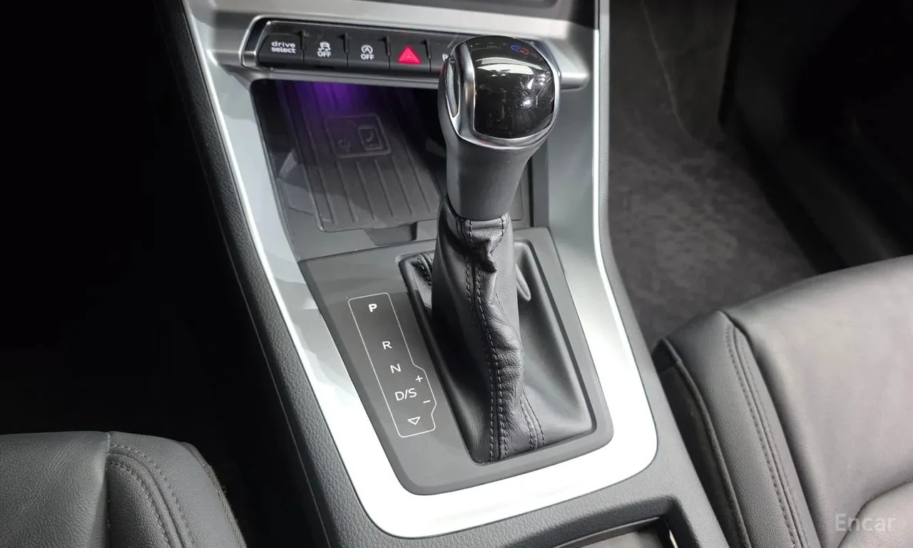 Audi Q3 * 35 TDI Premium * БЕЗ ПЪРВОНАЧАЛНА ВНОСКА, снимка 9 - Автомобили и джипове - 56126178