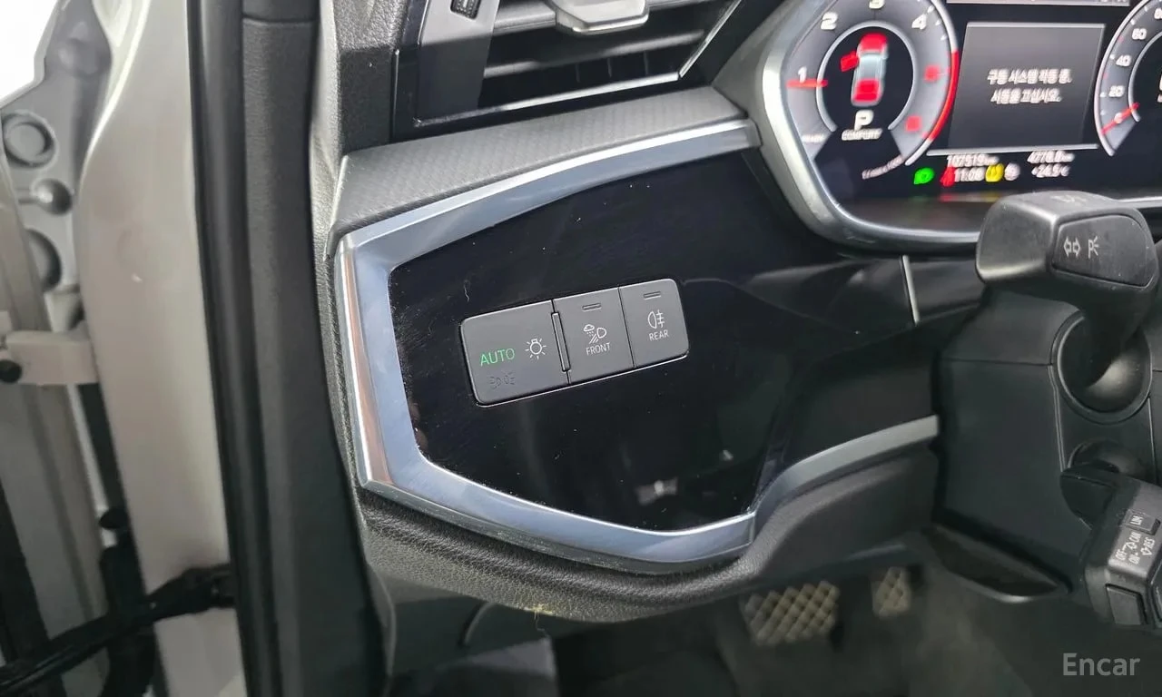 Audi Q3 * 35 TDI Premium * БЕЗ ПЪРВОНАЧАЛНА ВНОСКА, снимка 16 - Автомобили и джипове - 56126178