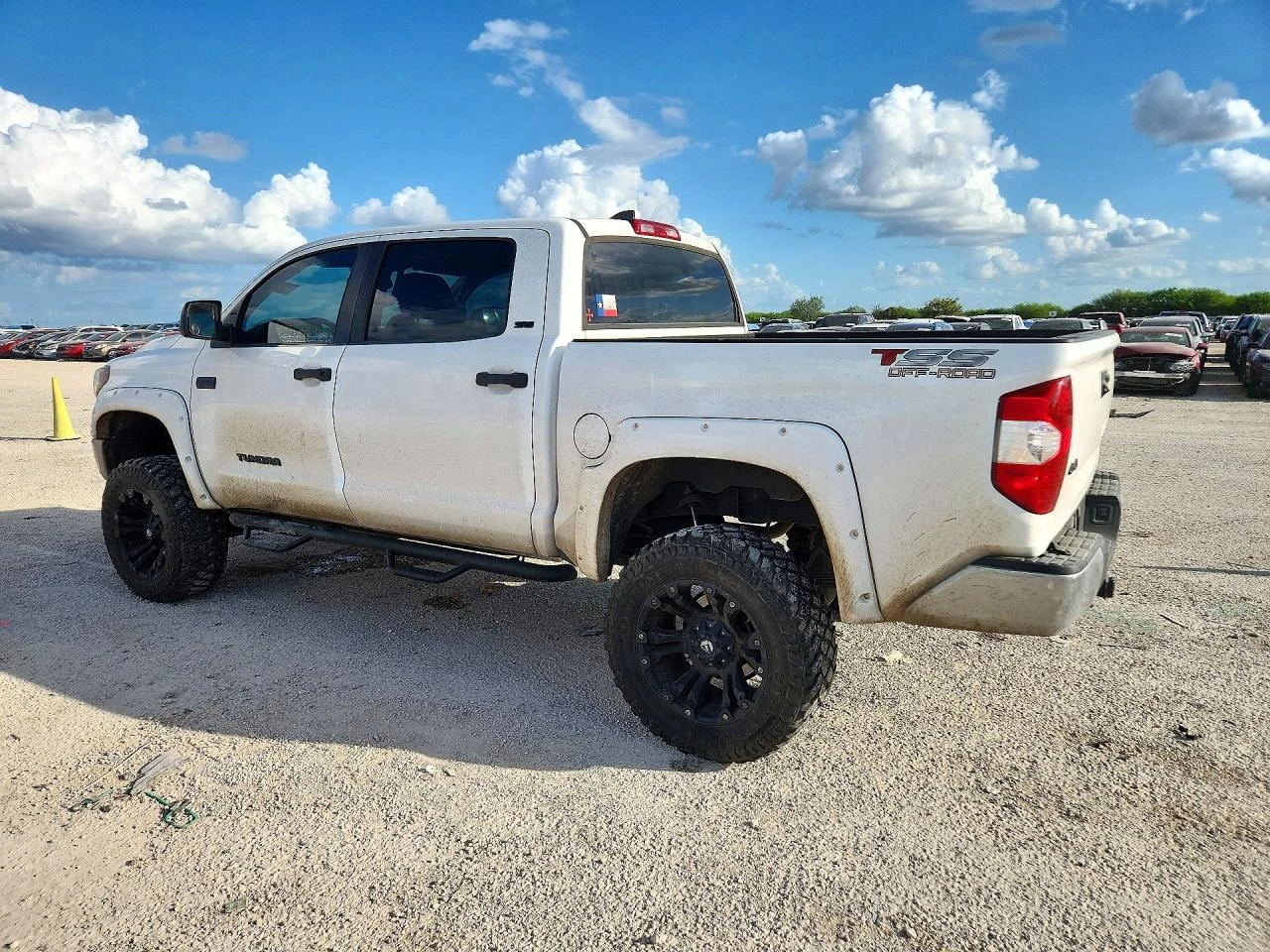 Toyota Tundra, снимка 2 - Автомобили и джипове - 56639830