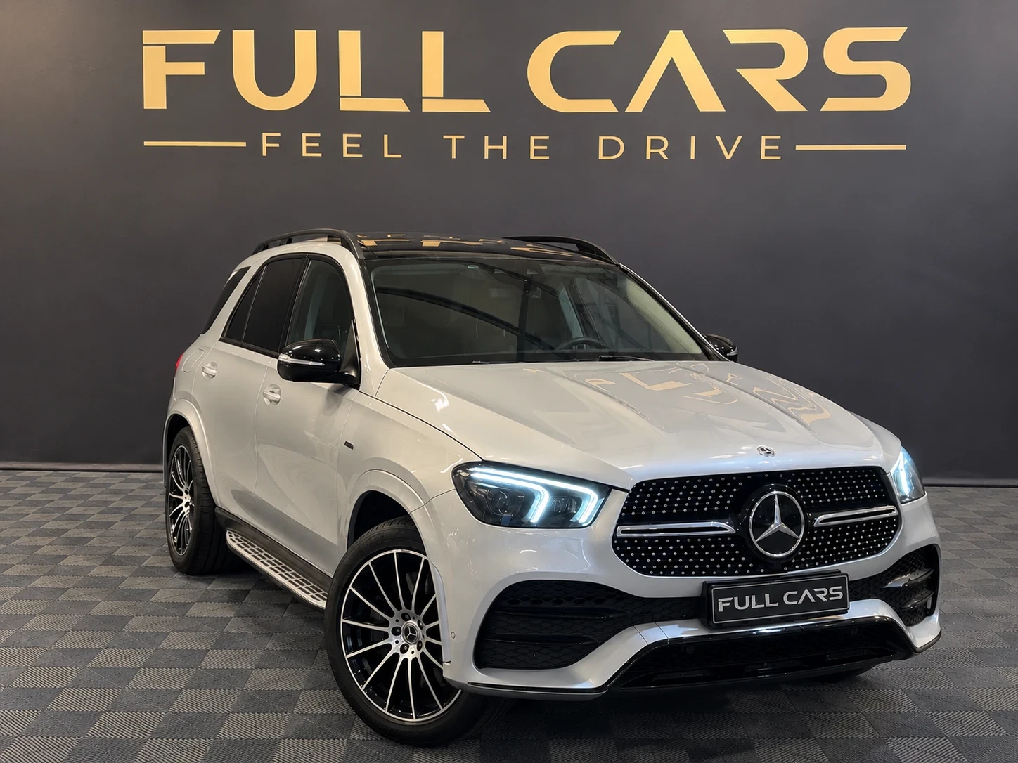 Mercedes-Benz GLE 350 AMG= Панорама= Подгряване= Обдухване= Plug-in