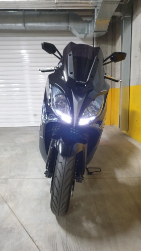 Kymco Xciting 400i ABS, 2018г. , само на 2000km закупен от БГ, снимка 12 - Мотоциклети и мототехника - 44922507