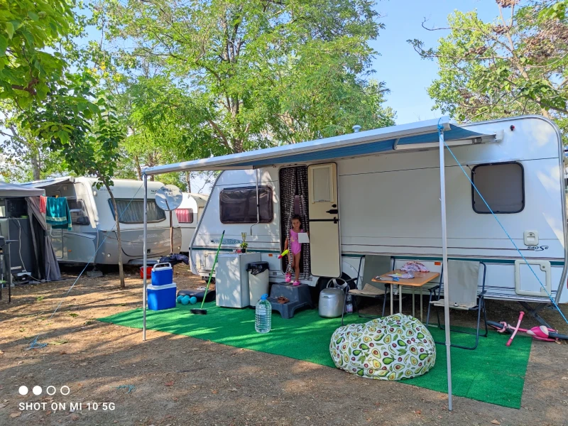 Каравана ABI Френска спалня, снимка 9 - Каравани и кемпери - 52506745