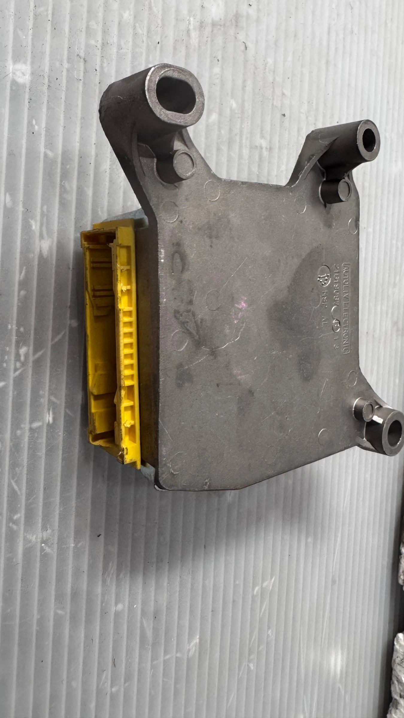 Airbag  /  /  a Renault Laguna - 8200142183A / 21619103 / 21619087 | Mobile.bg   1