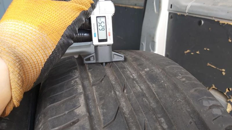 Гуми Летни 225/60R16, снимка 4 - Гуми и джанти - 29340368