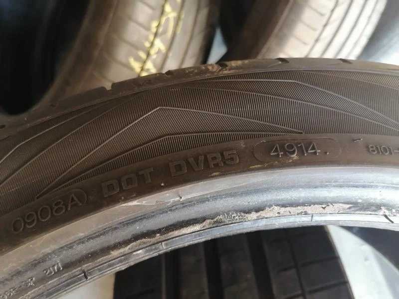 Гуми Летни 235/40R19, снимка 6 - Гуми и джанти - 32081503