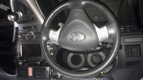 Toyota Auris 2.2 d-cat, снимка 4