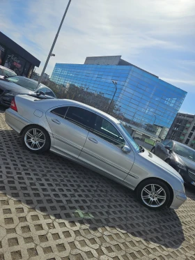 Mercedes-Benz C 220, снимка 4