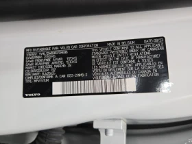 Volvo V60 Cross Country * ULTIMATE * CARFAX /360/NAVI/PANO/DIS, снимка 7