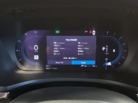 Volvo V60 Cross Country * ULTIMATE * CARFAX /360/NAVI/PANO/DIS, снимка 9