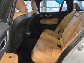 Volvo V60 Cross Country * ULTIMATE * CARFAX /360/NAVI/PANO/DIS, снимка 13