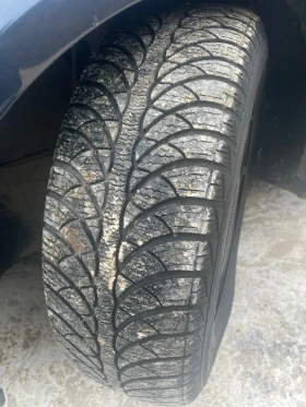 VW Golf Plus - 2600 € / 5085.16 лв. - 46893206 8