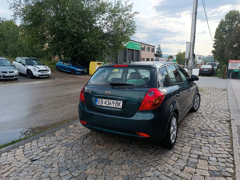 Kia Ceed Хечбек, снимка 6 - Автомобили и джипове - 46697631