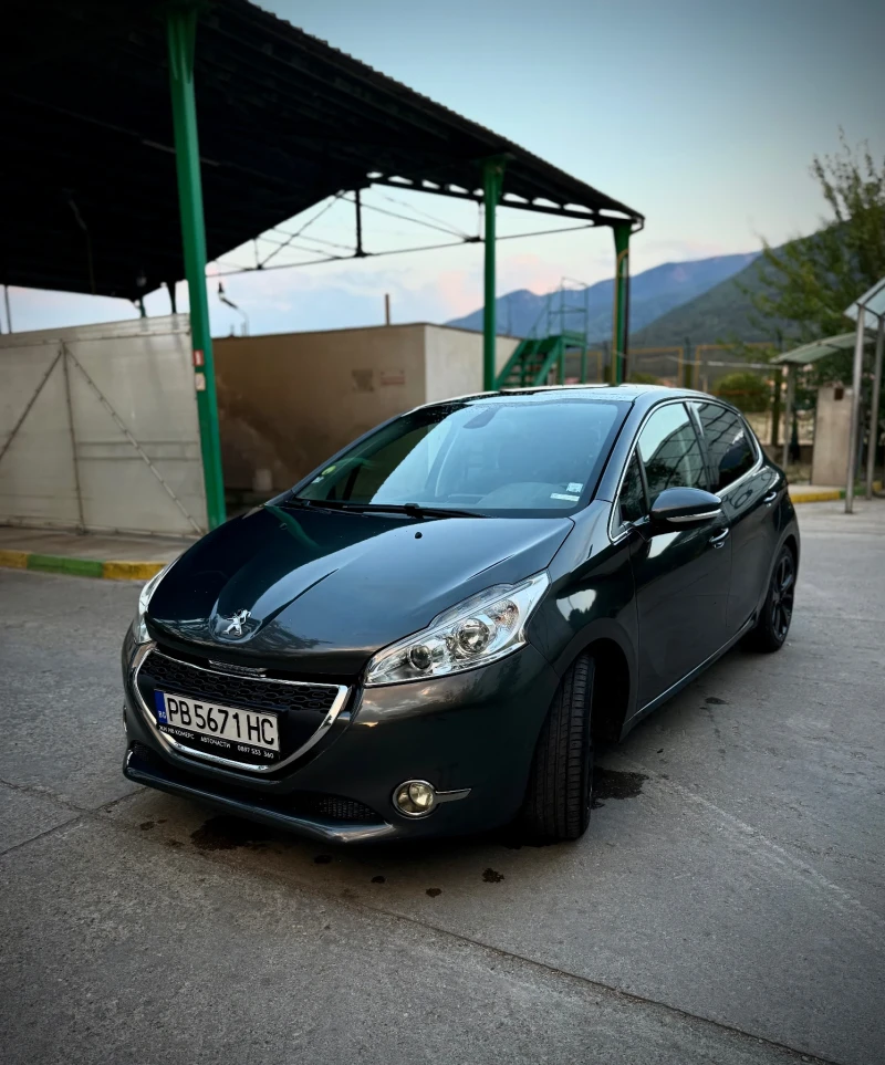 Peugeot 208 Feline 1.6 eHDI