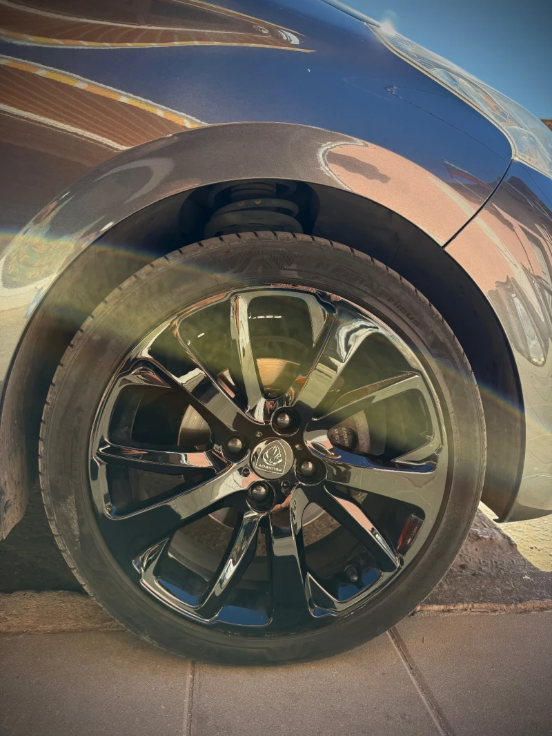 Peugeot 208 Feline 1.6 eHDI, снимка 14 - Автомобили и джипове - 51944745