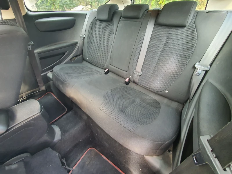 Citroen C4 1.6 hdi Tempomat* Parktronic* , снимка 5 - Автомобили и джипове - 51871066