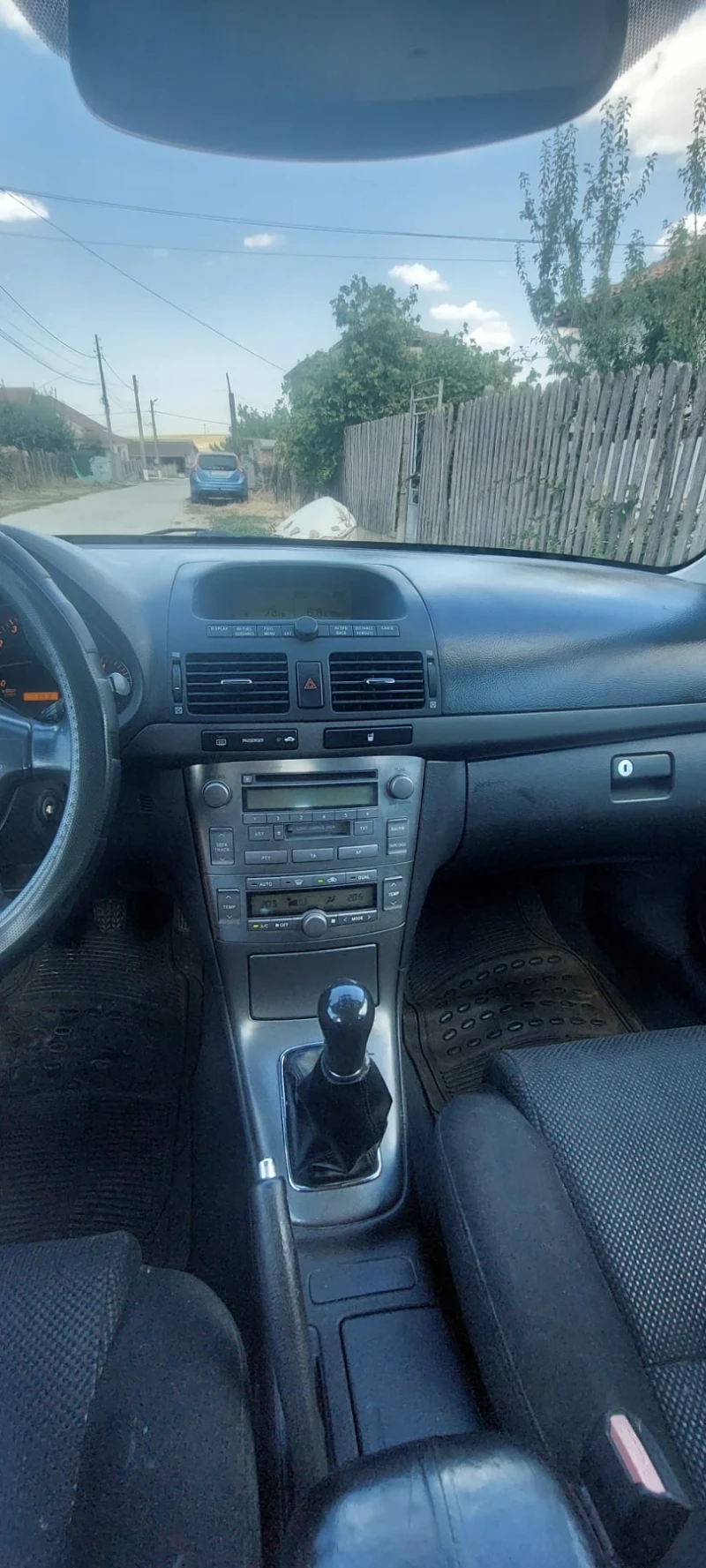 Toyota Avensis, снимка 3 - Автомобили и джипове - 52669005