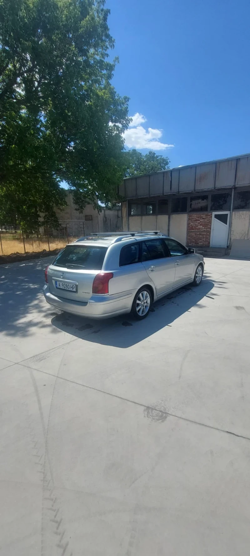 Toyota Avensis, снимка 11 - Автомобили и джипове - 52669005