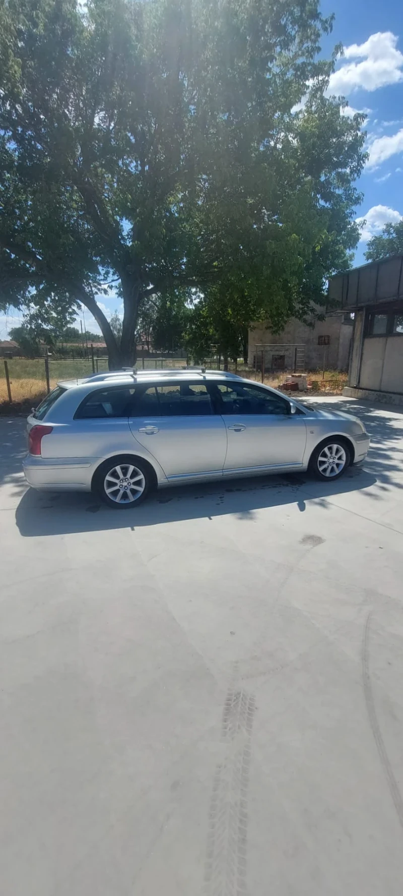 Toyota Avensis, снимка 10 - Автомобили и джипове - 52669005