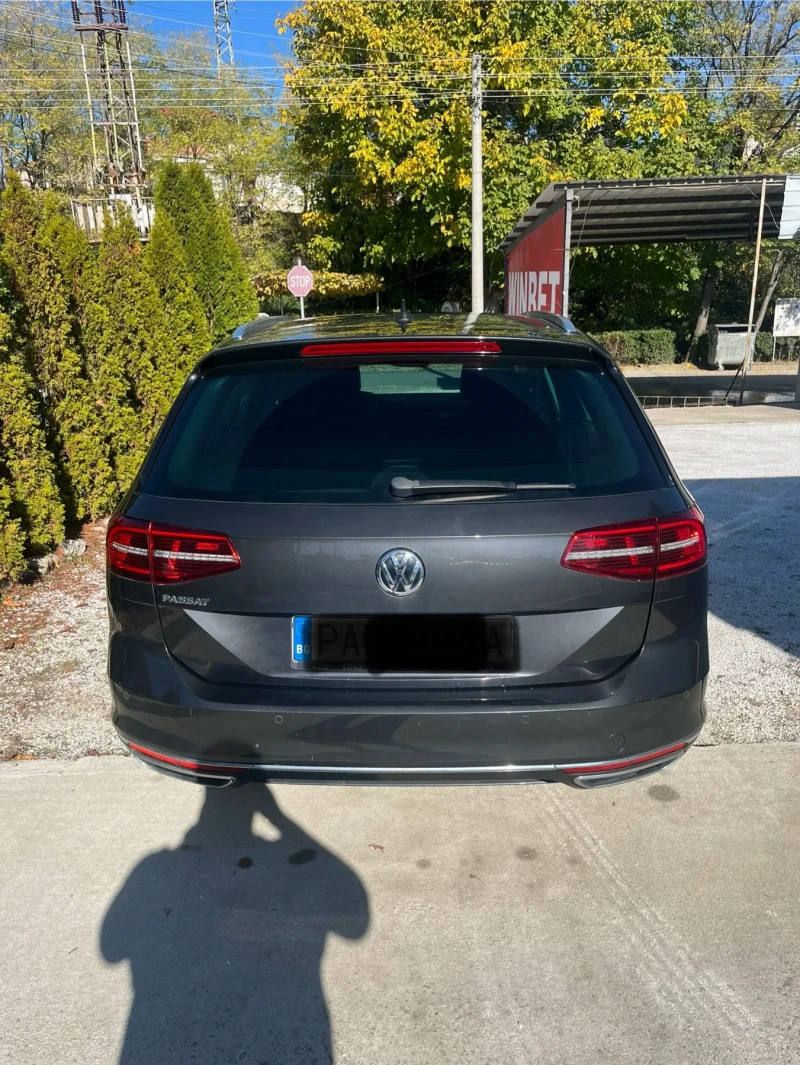VW Passat 4MOTION, снимка 2 - Автомобили и джипове - 52428300