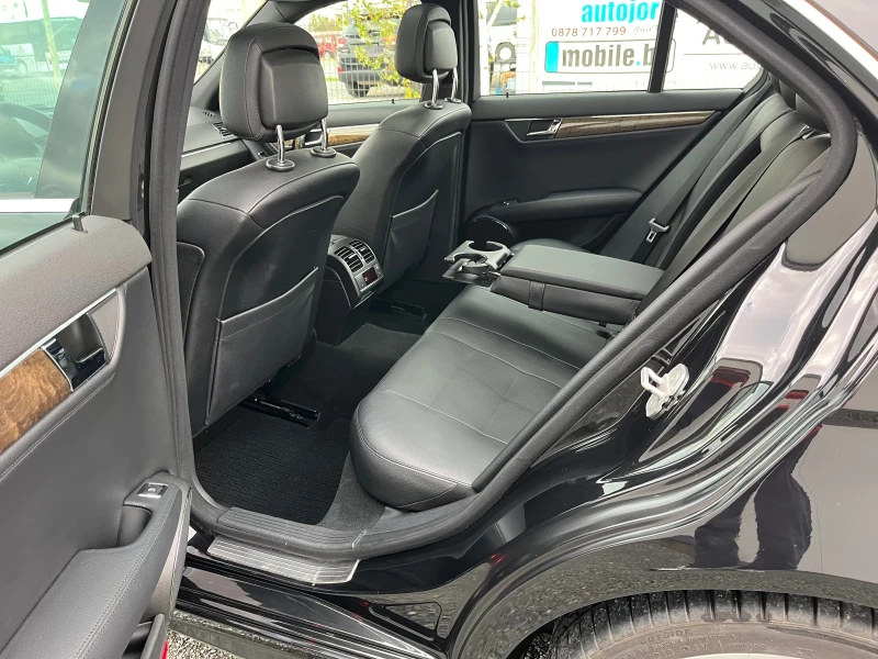 Mercedes-Benz C 350 I-AMG-Пакет Заводски, снимка 12 - Автомобили и джипове - 52485263