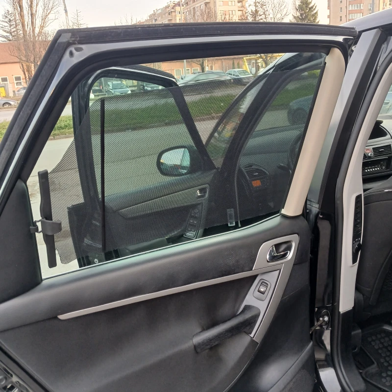 Citroen C4 Picasso, снимка 15 - Автомобили и джипове - 52917791